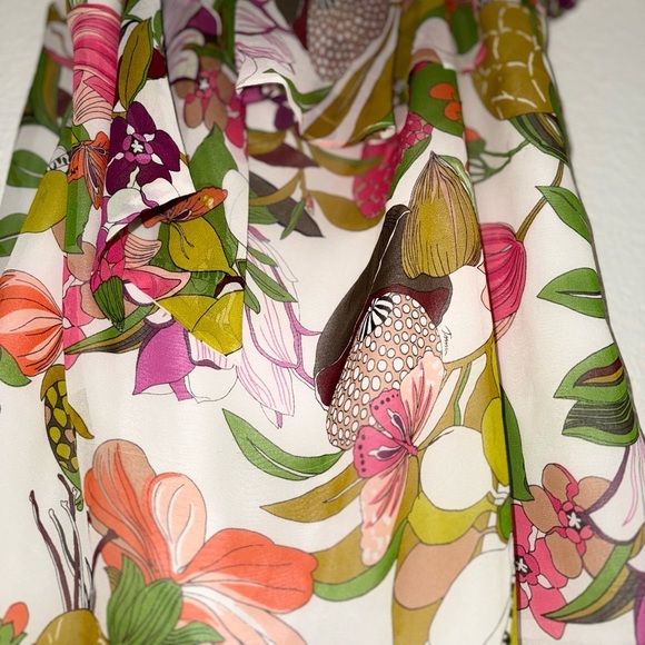 Trina Turk | Magnolia Floral Printed Silk Blouse size XL - Picture 6 of 9